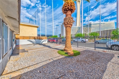 130 W Chicago Ave unit 1, Las Vegas, NV 89102 - photo 3
