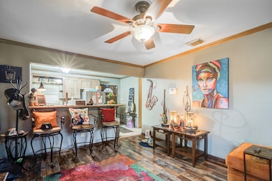 8123 Tareyton Ln, Houston, TX 77075 - photo 6