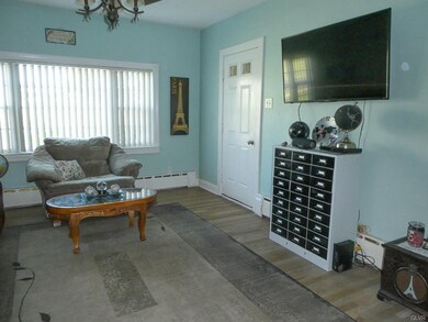 3122 S Front St, Whitehall, PA 18052 - photo 4