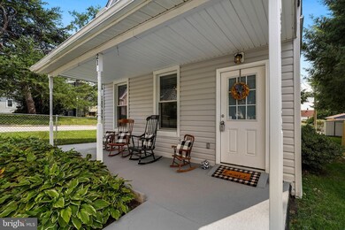 21 Lavern Ave, Halethorpe, MD 21227 - photo 4