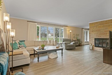 516 Meyer Ct, Aurora, IL 60506 - photo 6