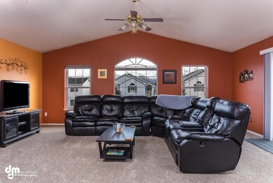 LIVING RM