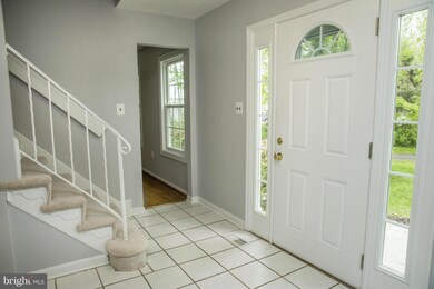 6636 Haycock Rd, Falls Church, VA 22043 - photo 2