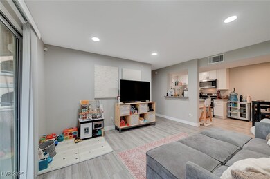 5260 Mission Monterey Ln unit 105, Las Vegas, NV 89107 - photo 5