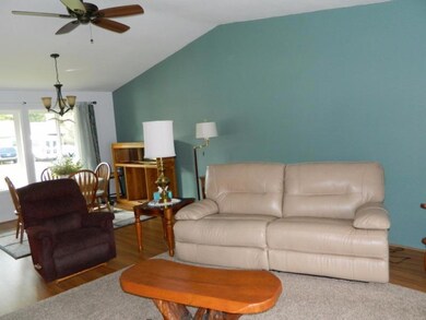 1909 Gaffney Way, Grants Pass, OR 97527 - photo 5