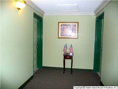 140 Devon Loop unit 10, Staten Island, NY 10314 - photo 4