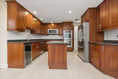 Hampton Place unit 309N, Chestnut Hill, MA 02467 - photo 3