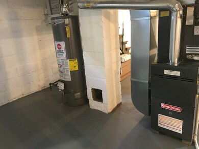 204 N View St, Aurora, IL 60506 - photo 4