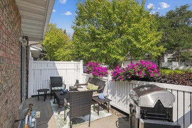 15568 Gateway Path unit 147, Saint Paul, MN 55124 - photo 3