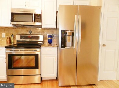 21 Applegrath Ct, Germantown, MD 20876 - photo 7