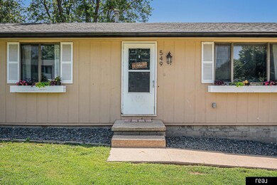 549 Washington St, Carson, IA 51525 - photo 4