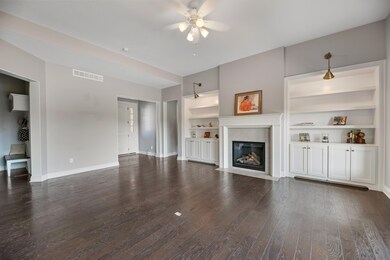 Gas fireplace to warm the chilly evenings and adding ambiance
