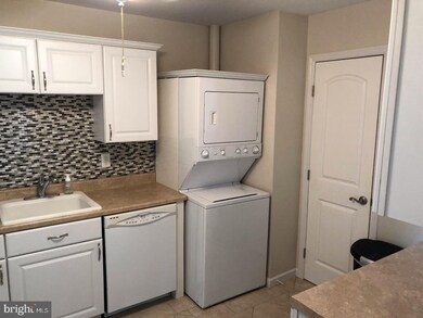 6P Dennison Dr, East Windsor, NJ 08520 - photo 7