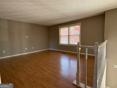 10415 Plantation Bridge Dr, Alpharetta, GA 30022 - photo 7