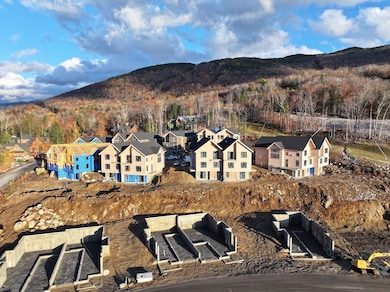 8A Ember Ct, Lincoln, NH 03251 - photo 3