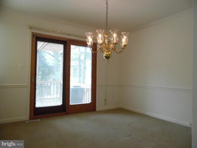 11434 Beehive Ct, Germantown, MD 20876 - photo 7