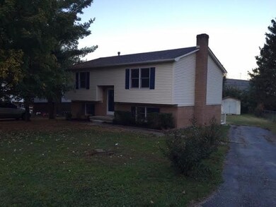 105 Meadowlark Dr, Berea, KY 40403 - photo 2