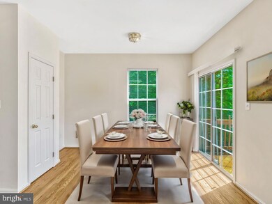 13501 George Wythe Ct, Herndon, VA 20171 - photo 4