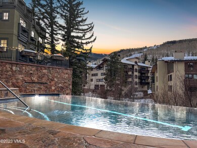 Infinity pool
