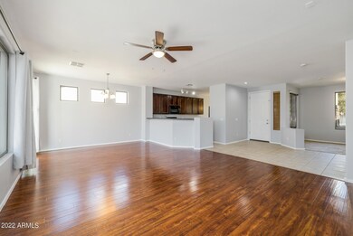 7)GREAT ROOM