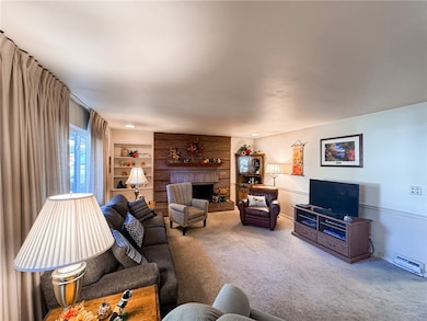 1414 Lincoln Way unit 1, White Oak, PA 15131 - photo 5