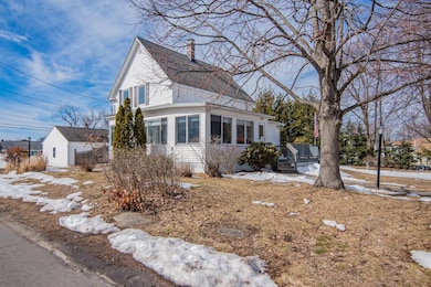 20 Maynard Ave, Manchester, NH 03103 - photo 2