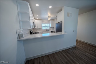 2881 Violet Ln unit 2881, Henderson, NV 89074 - photo 6