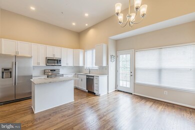 2515 Woodrow Wilson Dr, Herndon, VA 20171 - photo 6