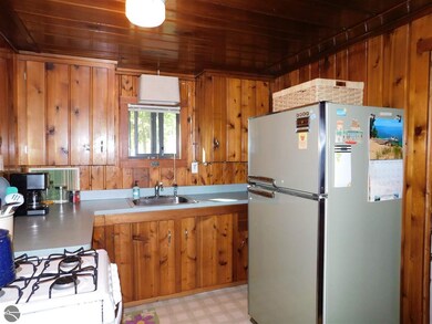 798 E Shady Ln, Au Gres, MI 48703 - photo 5