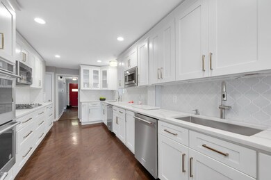 3123 W Chase Ave, Chicago, IL 60645 - photo 2