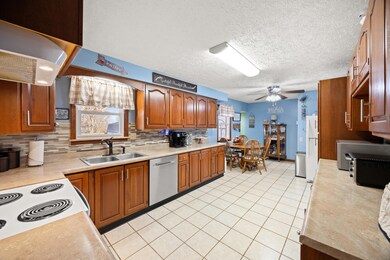 4007 Little Joe St, Camargo, KY 40353 - photo 7