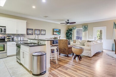 247 W Roberts Ave unit 5, Port Aransas, TX 78373 - photo 3