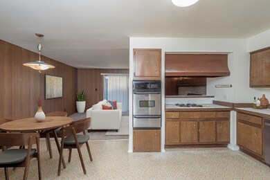Kitchen/Dining