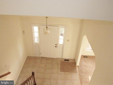 7436 Sandalfoot Way, Columbia, MD 21046 - photo 5