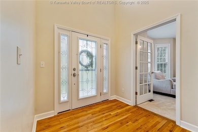 126 Newcomer Rd, Charleston, WV 25309 - photo 5