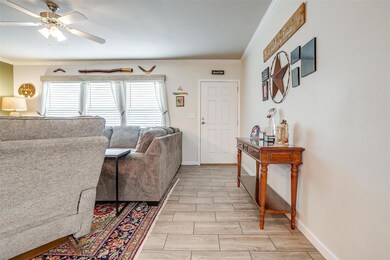 108 Steele Ct, Azle, TX 76020 - photo 4