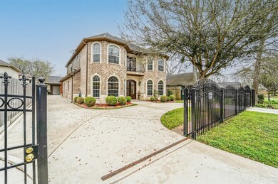 8329 Wetherby Ln, Houston, TX 77075 - photo 3