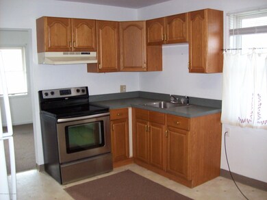 160 E Elm St, Dunmore, PA 18512 - photo 2