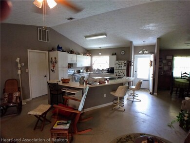 735 Lake Betty Dr, Lake Placid, FL 33852 - photo 4