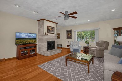 966 Greenridge Rd, Columbus, OH 43235 - photo 5