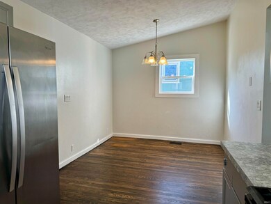 518 S Gharkey St, Muncie, IN 47305 - photo 6