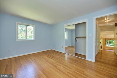 6207 Holmes Run Pkwy, Alexandria, VA 22311 - photo 4