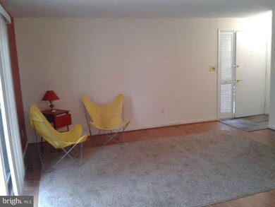 48 Dendron Ct, Parkville, MD 21234 - photo 3