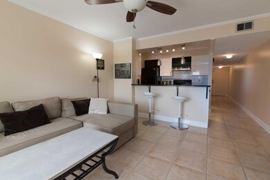 264 Cypress Point Dr unit Bldg 6, Palm Beach Gardens, FL 33418 - photo 4