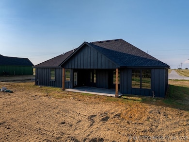 13183 Whimsical Ln, Kingston, OK 73439 - photo 7