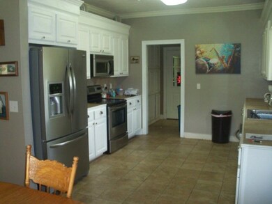 Eat in Kitchen