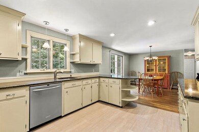 53 Mayhew Rd, Attleboro, MA 02703 - photo 2