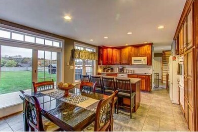 86 Putnam Hill Rd, Sutton, MA 01590 - photo 4