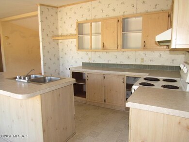 022-244053 Kitchen 2