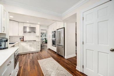 4861 Etrick Dr unit 22, Columbus, OH 43220 - photo 7